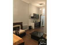 Appartement VIDE ou Meublé GRACIEUSEMENT T2 Rue Jean BAFFIER Sécurisé dans petite cour ., bourges