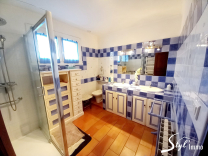 Belle villa familiale avec pisicne BAGNOLS SUR CEZE - 30