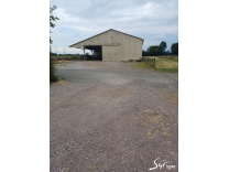 A VENDRE PROPRIETE A CARACTERE EQUESTRE SUPERFICIE 9 HA 30 A 00 CA