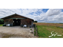 A VENDRE PROPRIETE A CARACTERE EQUESTRE SUPERFICIE 9 HA 30 A 00 CA