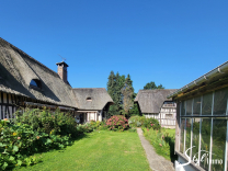 PROPRIETE DE CHARME  ENSEMBLE NORMAND EN CHAUME