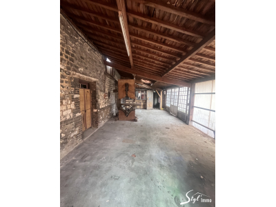 Maison (à rénovée!)  avec espace commerciale de 25m2 (vitrine), hangar et atelier (réhabilitable!) d'env 200m2, Le grand quevilly