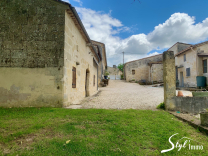 Belle propriété de caractère avec 280m2 de dépendances sur 1ha., Moulon