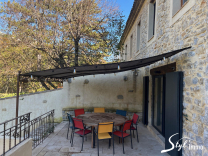 MAS EN PIERRE RENOVE SUR 3 264 M2 DE TERRAIN