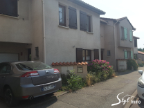 A saisir -  Craponne - Centre - Au calme Maison avec terrain et double garage