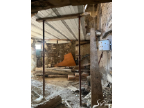 Immeuble à rénover entièrement au centre du village