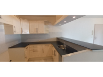 APPARTEMENT AVEC GARAGE BAGNOLS SUR CEZE