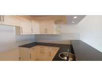 APPARTEMENT AVEC GARAGE BAGNOLS SUR CEZE