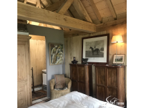 Propriété sur 8600m2 de jardin avec vue dégagée!