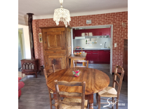 CHARMANTE MAISON SUR UN GRAND TERRAIN