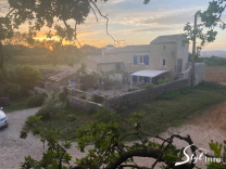 MAS EN PIERRE EN PROVENCE