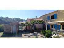 MAS EN PIERRE EN PROVENCE