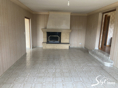 TRESQUES 30 GARD : Villa 5 chambres plus 2 grands garages sur terrain de 4689 m2, Tresques
