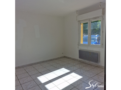 MAISON DE PLAIN PIED, Buis les baronnies