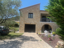 GRANDE MAISON RENOVEE SUR 2 367 M2 DE TERRAIN