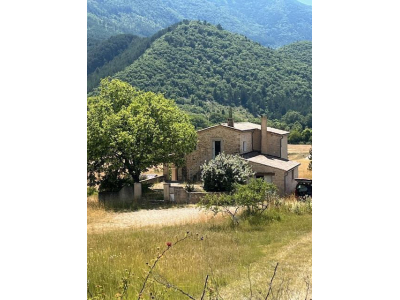 Maison en pierre avec vue imprenable, Montbrun les bains