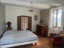 Maison en pierre au cœur de la Drôme Provençale