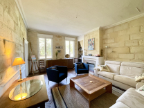 Grande maison de maitre au bord de la Dordogne