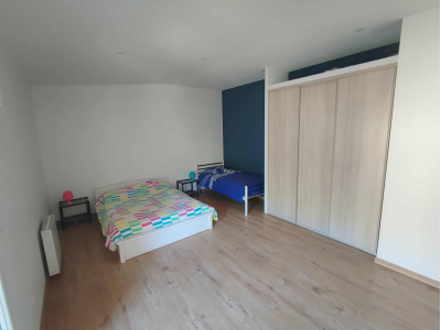 VENEJAN - GRANDE MAISON FAMILIALE, Venejan