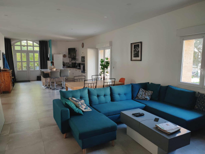 VENEJAN - GRANDE MAISON FAMILIALE, Venejan